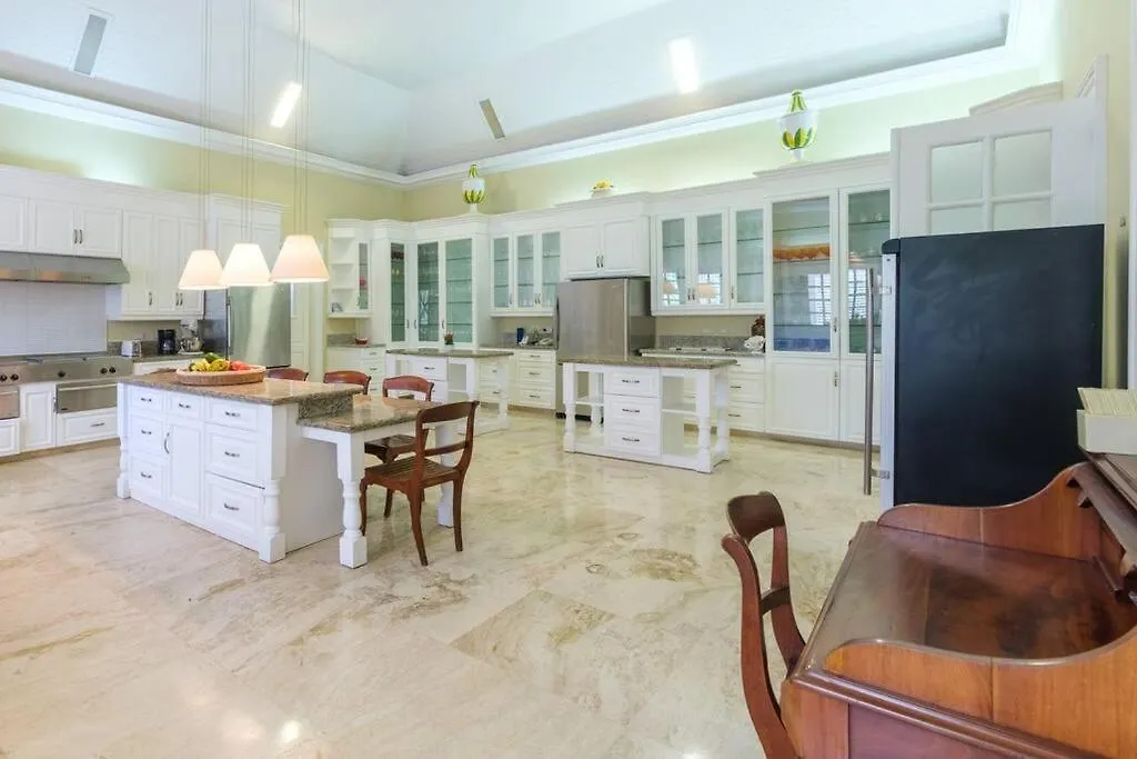 Buenaventura, Golf, River, Marina And Ocean View La Romana Vila